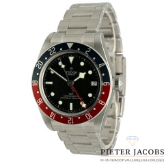 Tudor Black Bay GMT